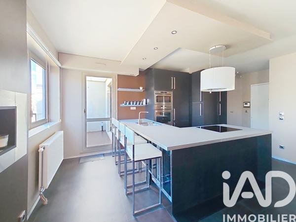 Appartement à vendre 2 pièces 56 m² Suresnes