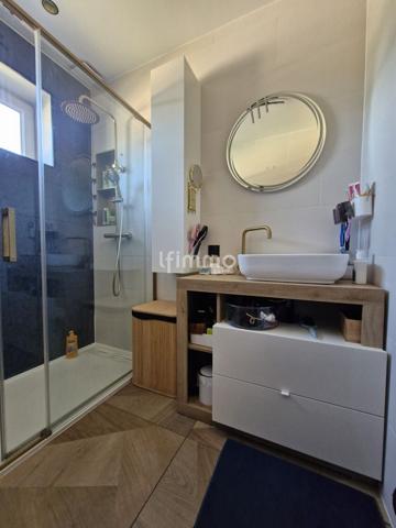 Maison familiale 98m² avec piscine et grands garages – Montazels