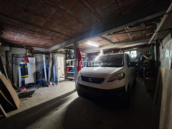 Maison familiale 98m² avec piscine et grands garages – Montazels