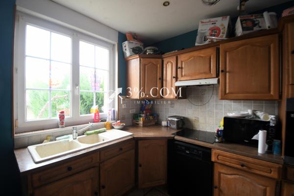 Maison de 86 m² à rénover avec 3 chambres, séjour de 34m², jardin et garage a Pompey (54). Pompey (54340)