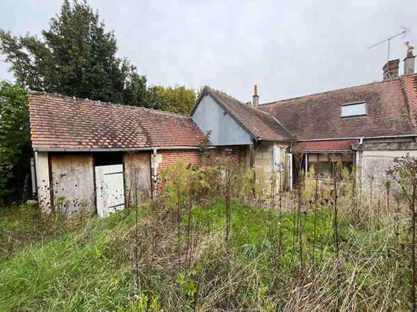 Maison à vendre à Saint Flovier - 5 pièces, 3 chambres