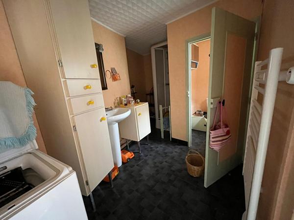 Maison à vendre à Saint Flovier - 5 pièces, 3 chambres