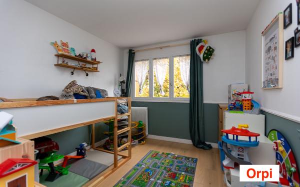 Appartement à vendre    4 pièces • 114 m2 Le Raincy