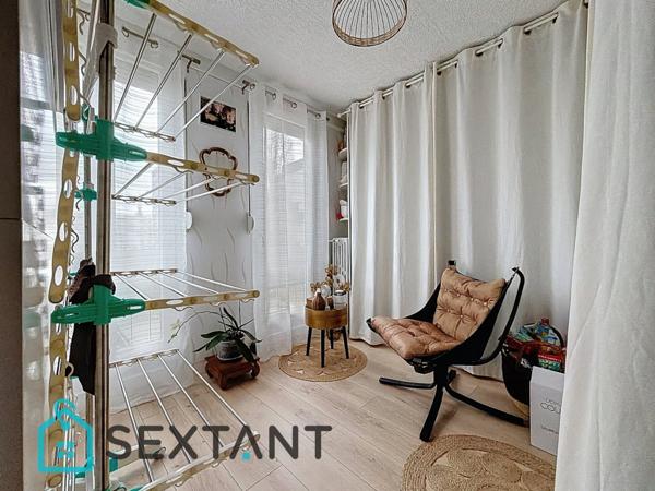 Appartement 87m2, 3 chambres et garage.