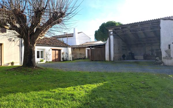 Maison à vendre    5 pièces •  Sainte-Soulle