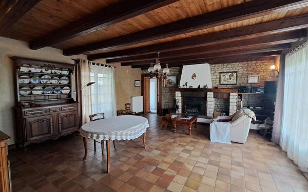 Maison à vendre    5 pièces •  Sainte-Soulle