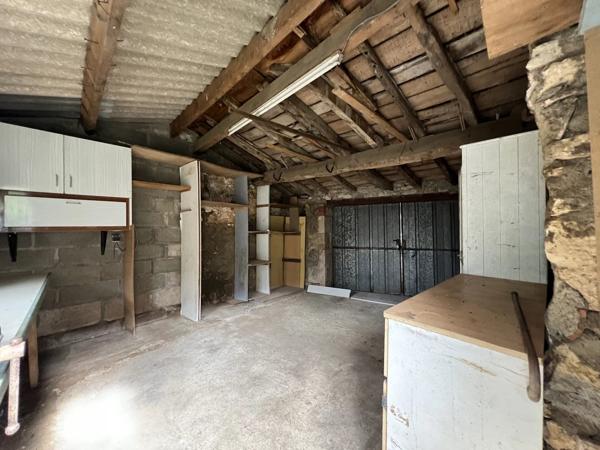 Vente                                                      Maison de village
                        
                     3 pièces                      81 m2                     à Gouex