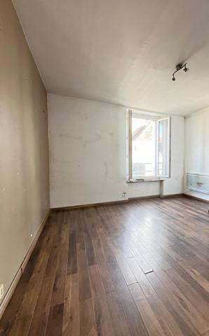 Maison à BEAUMONT-SUR-SARTHE, 72170 - 2 pièces 50m²