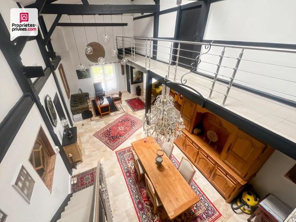 Propriété en pierre 290 m² avec gîte, dépendances, piscine et 4 ha