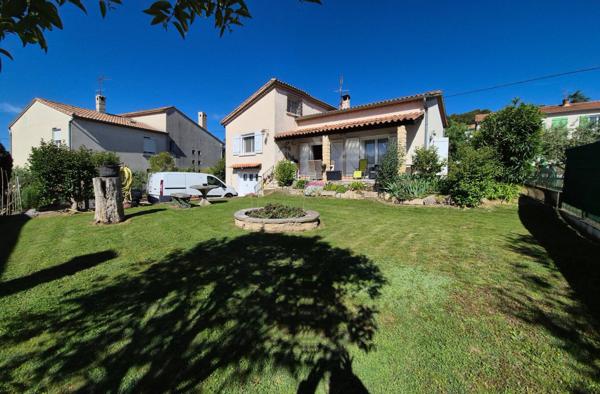 Maison à SAINTE-TULLE, 04220 - 4 pièces 100m²