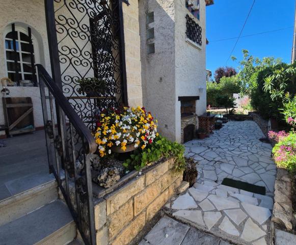 Maison à SAINTE-TULLE, 04220 - 4 pièces 100m²