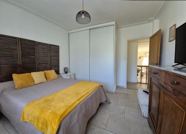 Maison à SAINTE-TULLE, 04220 - 4 pièces 100m²