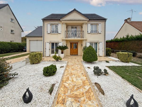 Maison familiale Bouafle de 118m² et 4 chs