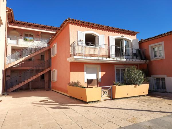 Appartement de 52 m² dans un Domaine avec piscine