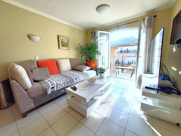 Appartement de 52 m² dans un Domaine avec piscine