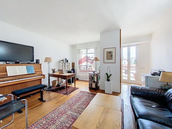 Appartement Suresnes 4 pièce(s) 106.25 m2