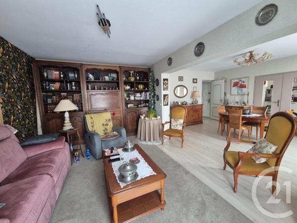 Appartement F5 à vendre  5 pièces - 139 m2 SOUILLAC - 46