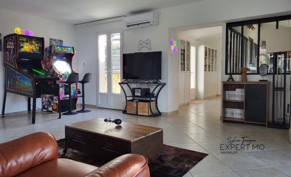 Gignac (34150) Propriété de 305 m2 habitables