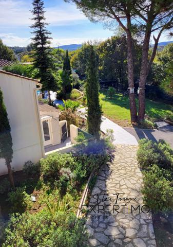 Gignac (34150) Propriété de 305 m2 habitables