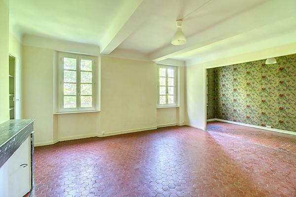 A VENDRE EXCLUSIVITE ! Draguignan appartement 4 pièces avec jardin et parking