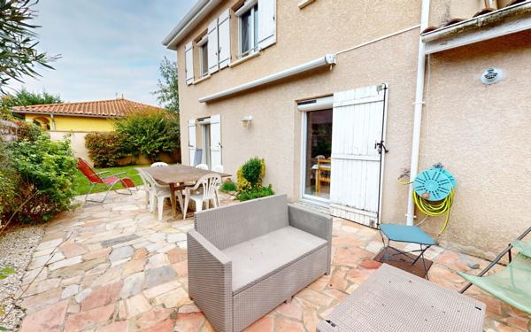 Maison à vendre    5 pièces • 106 m2 Vaulx-en-Velin