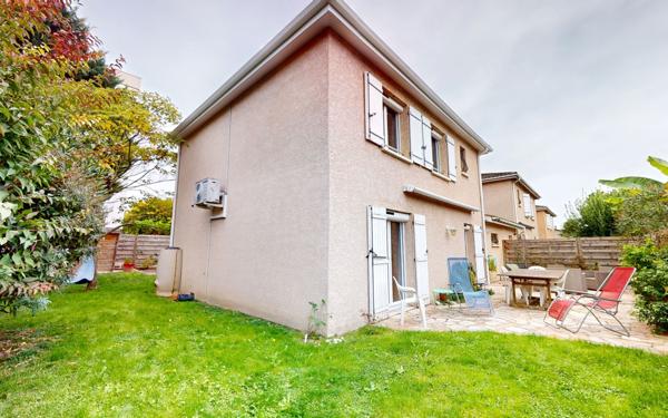 Maison à vendre    5 pièces • 106 m2 Vaulx-en-Velin