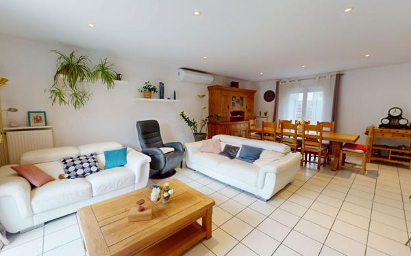 Maison à vendre    5 pièces • 106 m2 Vaulx-en-Velin