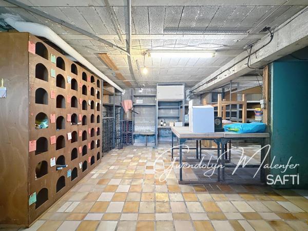 Grande maison familiale – Deux habitations réunies – Immense terrain – Nombreuses dépendances – Gros potentiel