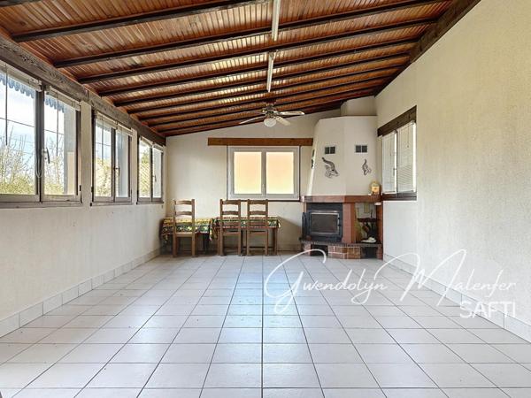 Grande maison familiale – Deux habitations réunies – Immense terrain – Nombreuses dépendances – Gros potentiel