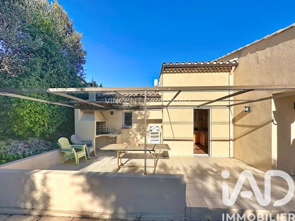 Maison à vendre 6 pièces 178 m² Sanary-sur-Mer