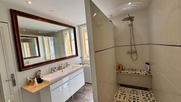 GRAND T6 DE 163 M² – TOIT-TERRASSE – PLEIN CENTRE DE DAX