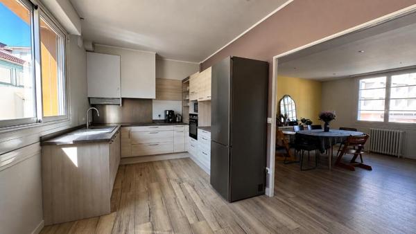 GRAND T6 DE 163 M² – TOIT-TERRASSE – PLEIN CENTRE DE DAX