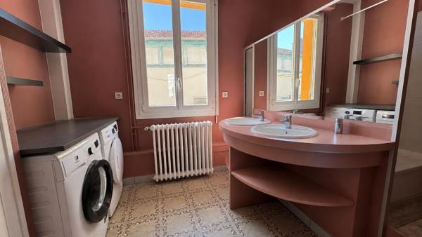 GRAND T6 DE 163 M² – TOIT-TERRASSE – PLEIN CENTRE DE DAX