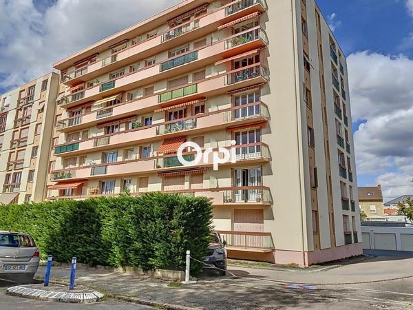 Appartement à vendre    3 pièces •  Montluçon