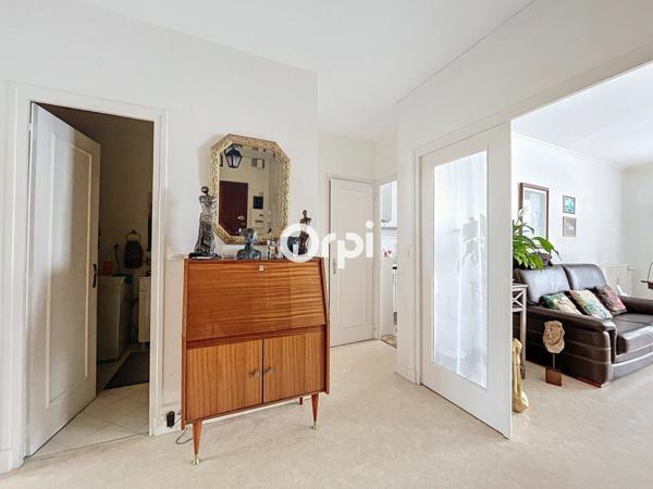 Appartement à vendre    3 pièces •  Montluçon