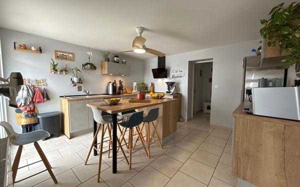 Maison à vendre    7 pièces •  Athée