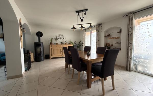 Maison à vendre    7 pièces •  Athée