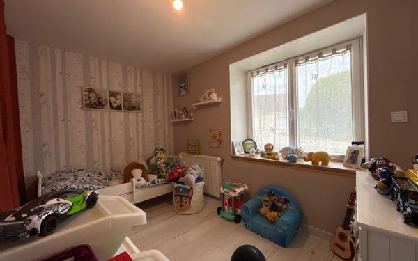 Maison à vendre    7 pièces •  Athée