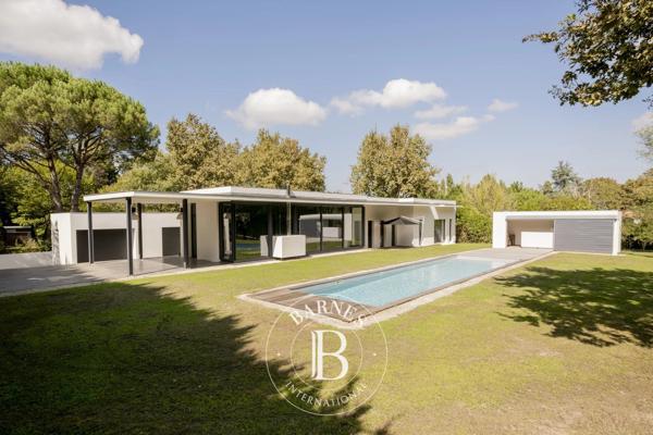 Latresne, Maison 4 Chambres -  260 m² à vendre