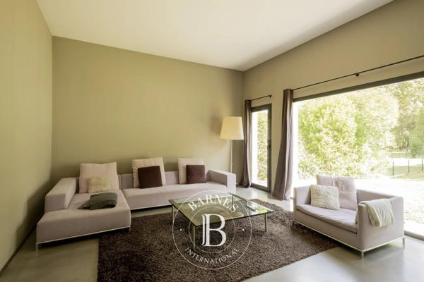 Latresne, Maison 4 Chambres -  260 m² à vendre