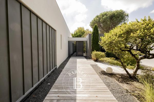 Latresne, Maison 4 Chambres -  260 m² à vendre