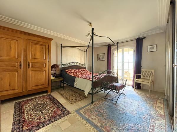 Trans en Provence villa 286 m² piscine couverte