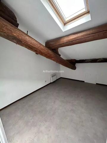 Location Appartement 4 pièces 51 m2 à Aubagne