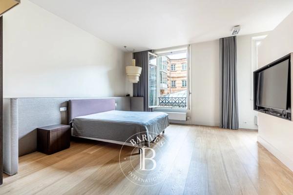 Paris 8ème, Appartement 3 Chambres -  224 m² à vendre