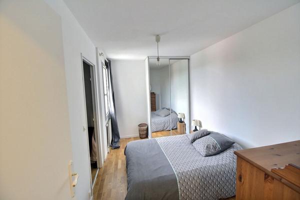 MASSY Centre ville - Appartement Massy 2 pièce(s) 45 m2 au dernier étage, cave, parking