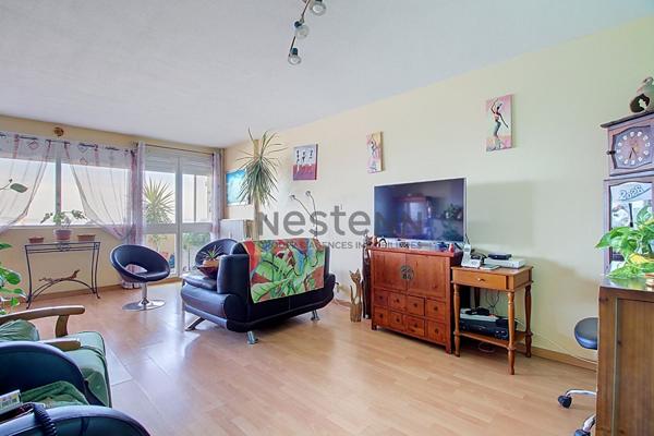 VIAGER avec rente /  appartement 77 m² avec loggia de 7m² + cave privative