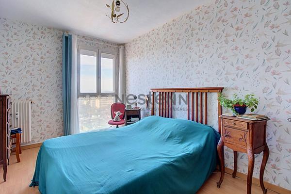 VIAGER avec rente /  appartement 77 m² avec loggia de 7m² + cave privative