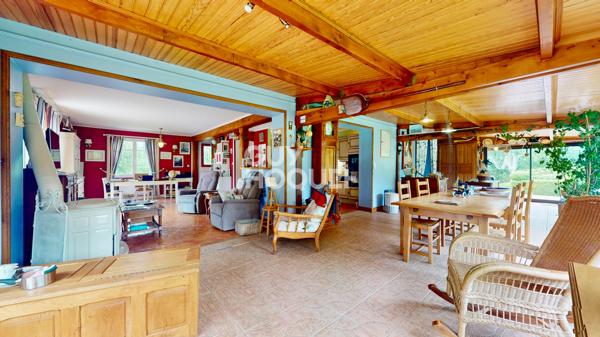 Maison Balleroy Sur Drome 5 pièce(s) 158 m2