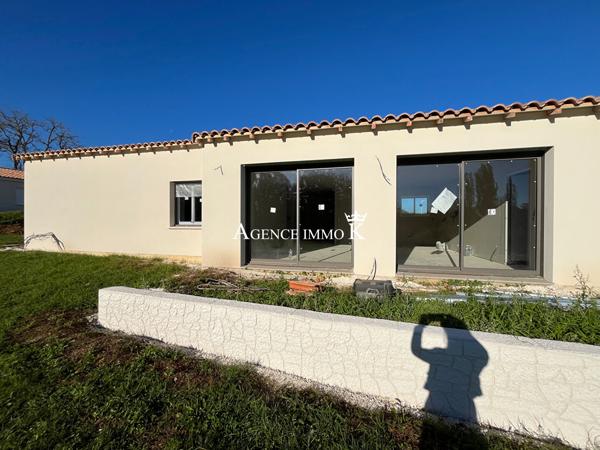 NOUAILLÉ MAUPERTUIS - Maison T4 de plain-pied. , Nouaille maupertuis