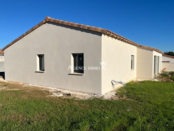 NOUAILLÉ MAUPERTUIS - Maison T4 de plain-pied. , Nouaille maupertuis